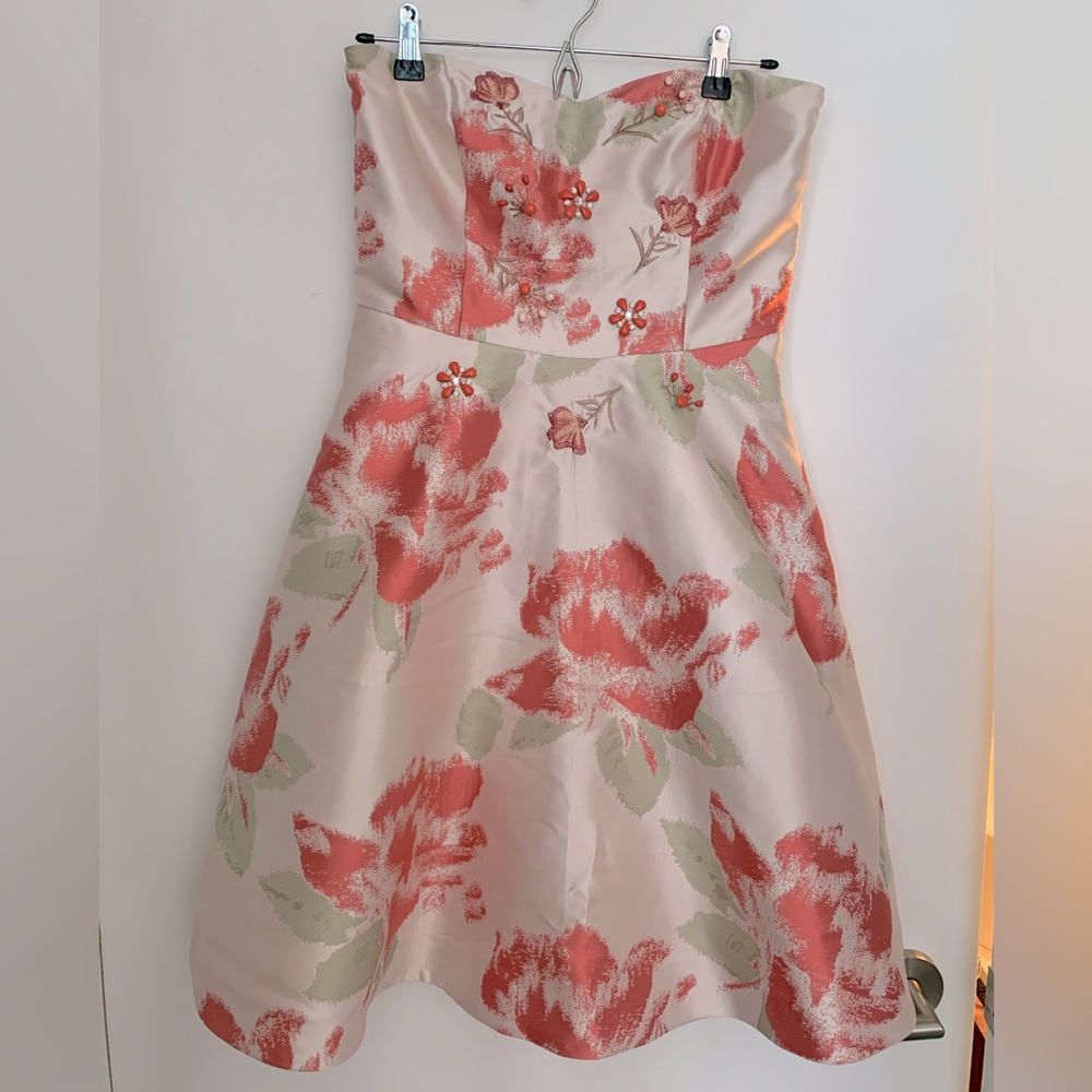 Strapless RW & co midi dress